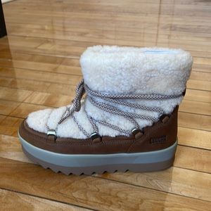 Verity Sherpa Waterproof Boot